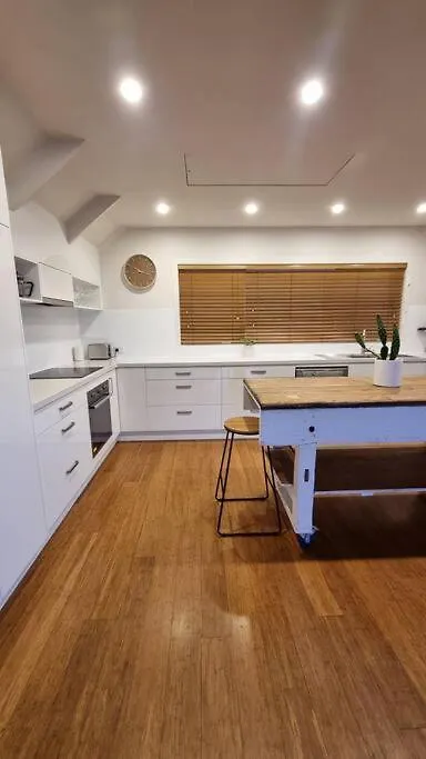 Zenith Lodge Hobart Villa