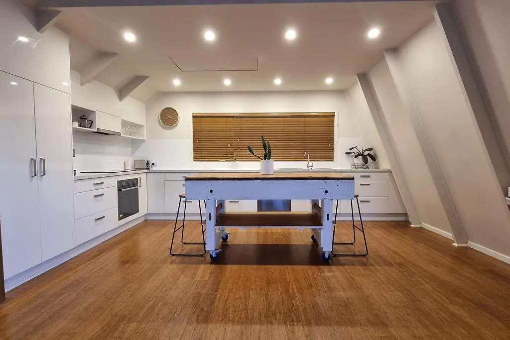 Villa Zenith Lodge Hobart Australia